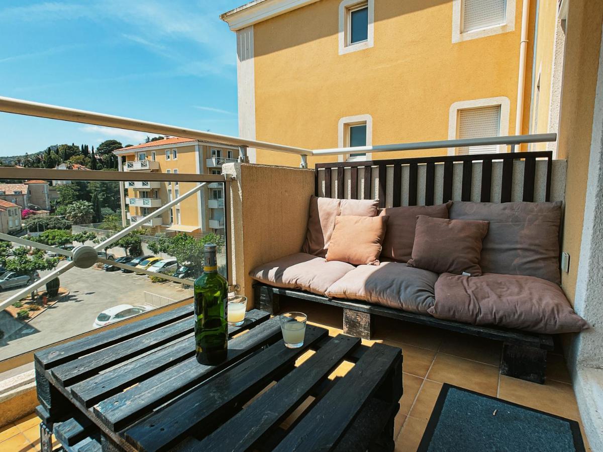 T2 Tout Confort Proche Centre Hyeres & Plages Exterior foto
